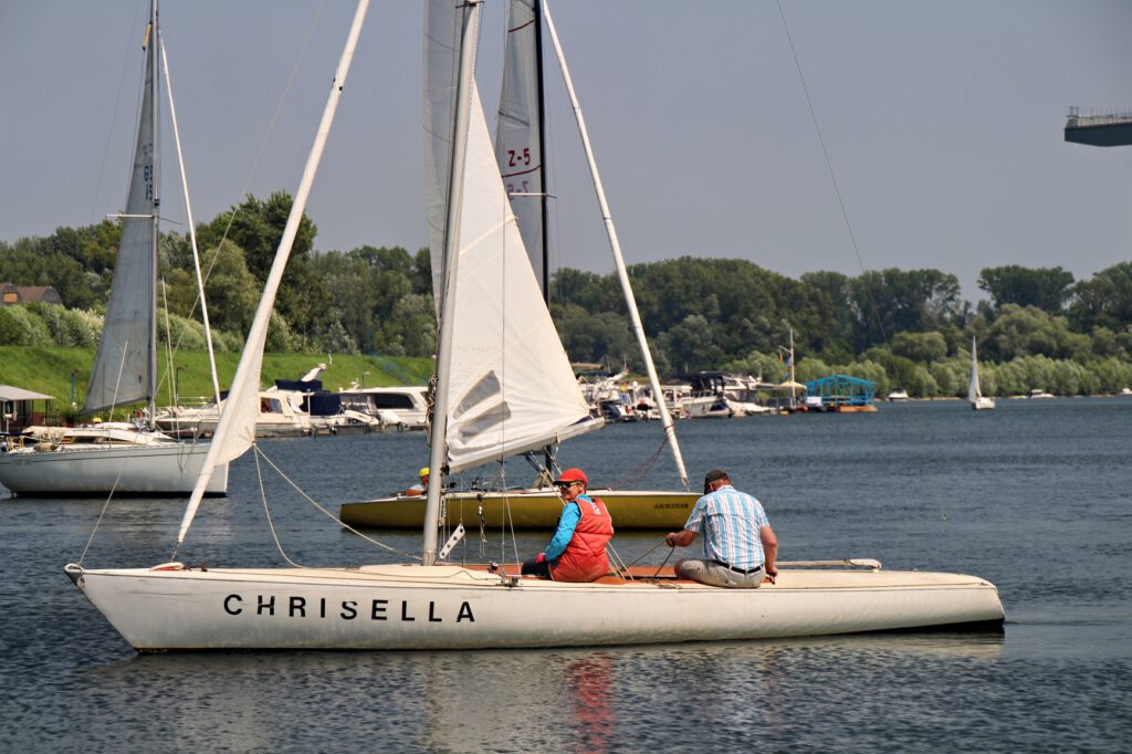 Entspannt im Ziel nach anspruchsvollen Runde auf dem Wasser